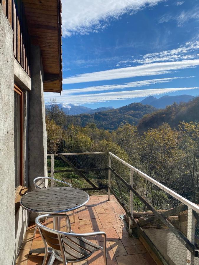 Maison Située Au Val De Baubère, Petite Vallée à Coté Du Village De Casa de Férias
